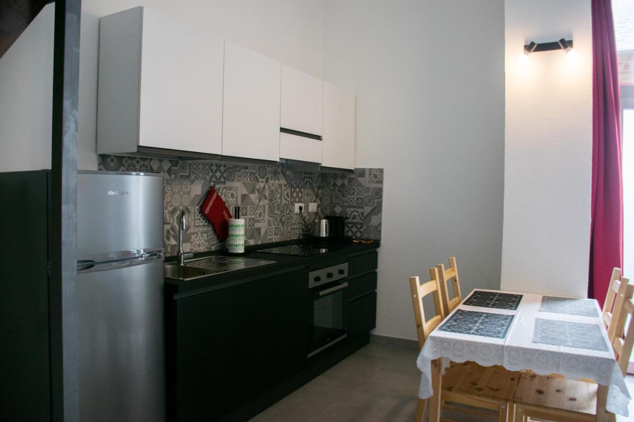 Appartamento Comodo 10 Min Da Centro Turin Luaran gambar